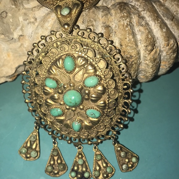 HOLDEtruscan style vintage necklace fauxturquoise/gold tone GYPSY Beach, Glamour - Picture 4 of 9